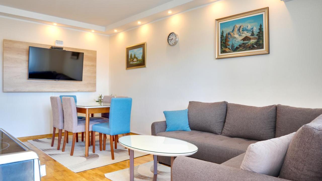 Апартаменти Milica 65M2, Free Parking & Wi-Fi Новий Сад Екстер'єр фото